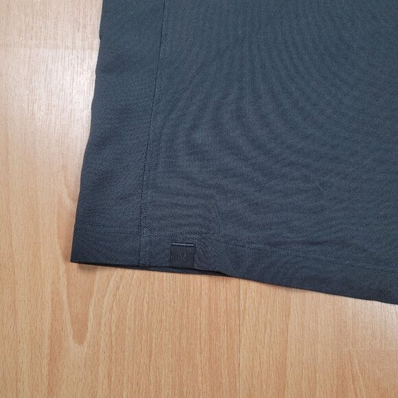 Lululemon Tech Pique Polo Shirt Men's Size Medium Vented Performance Golf Casual - Picture 8 of 8